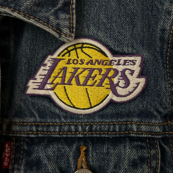 Lakers denim Levi’s jacket - Picture 2 of 5